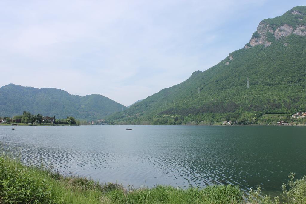 Le Dolcezze Bed & Breakfast Crone Bagian luar foto
